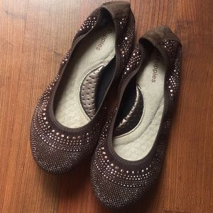 Hush puppies flats brand new